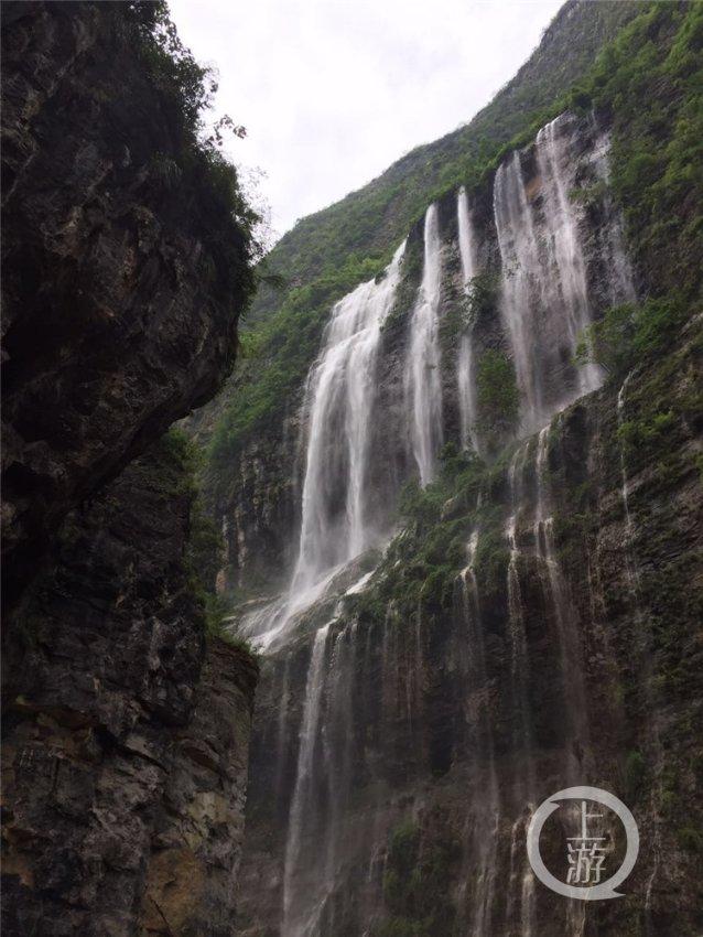 为什么有的人走着走着就散了呢？游戏画面